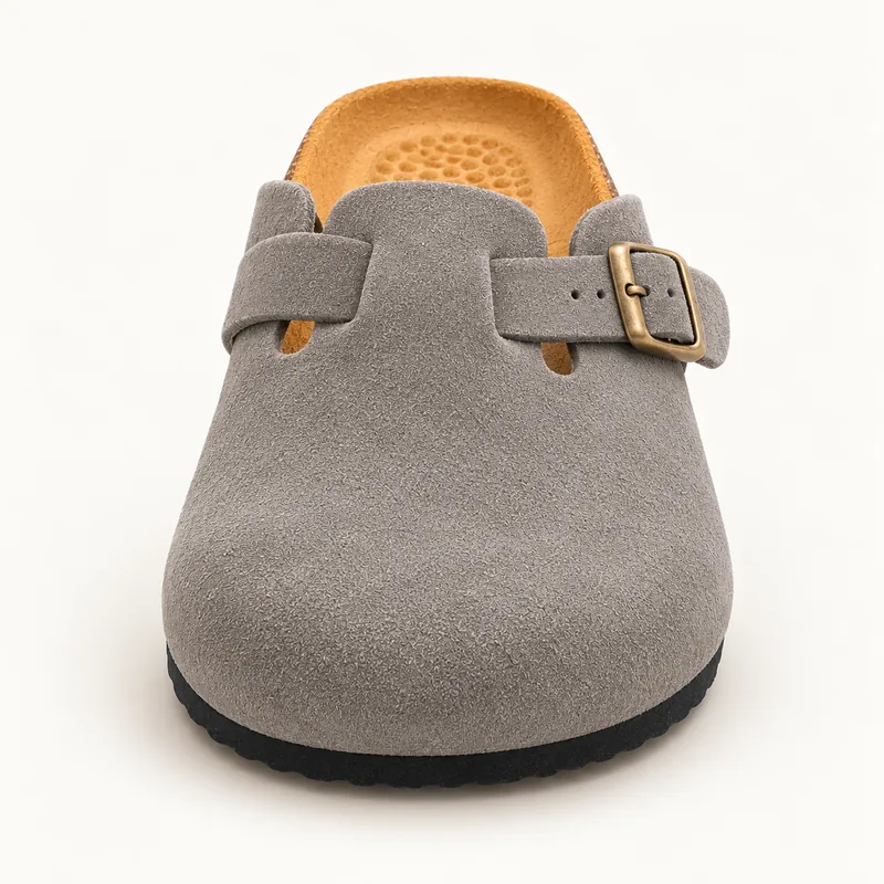 Mule fermée en daim, coloris Gris, vue de face
