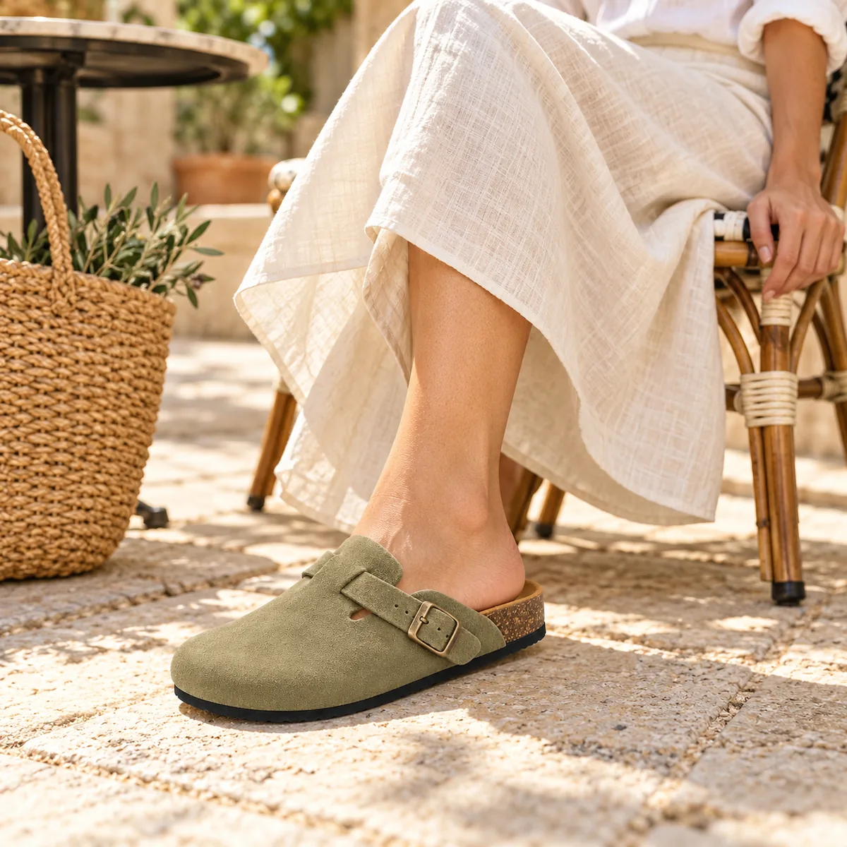 Mule fermée, kaki, Portée femme